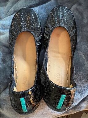 Tieks Black Patent Ballet Flats with Teal Tab